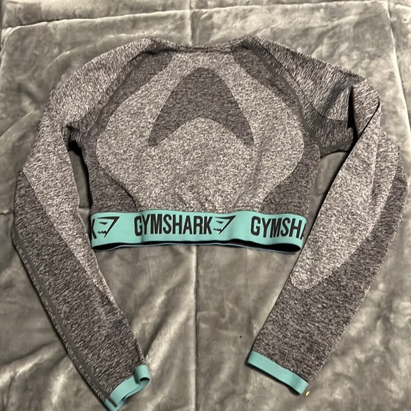 Gym Shark crop top and tights (low rise) set + a free gift - Picture 2 of 3